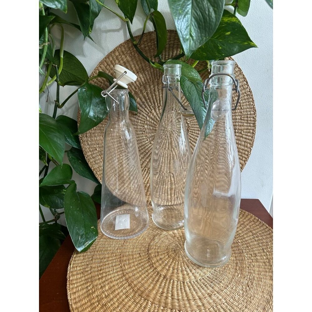 Three piece water serving sealable bottles
